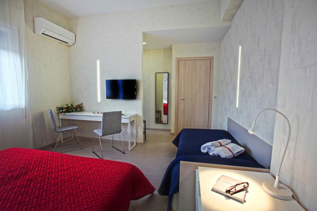 Hotel Kroma Ragusa Exterior foto