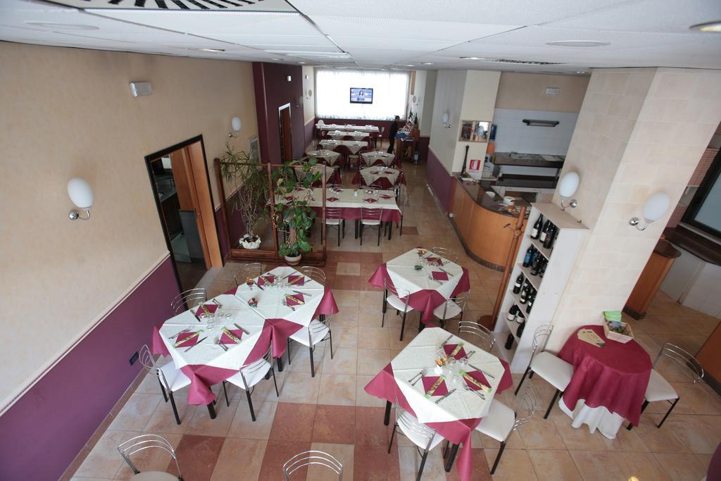 Hotel Kroma Ragusa Exterior foto